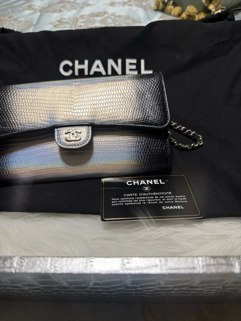 NEW!!! STUNNING! Limited CHANEL Iridescent Ombre Lizard-Texture Chain WOC